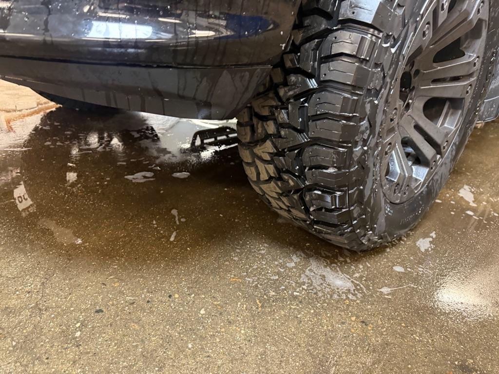 RAM 1500 Sport Crew Cab SWB 4WD 2013
