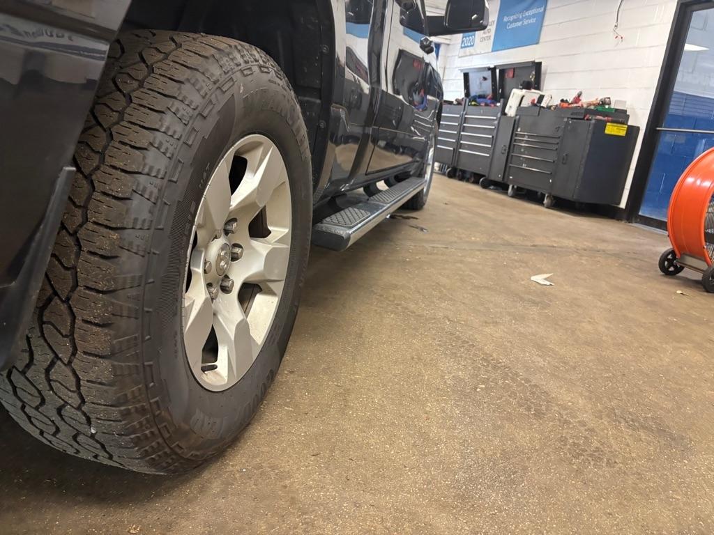 RAM 1500 Big Horn Crew Cab LWB 4WD 2019