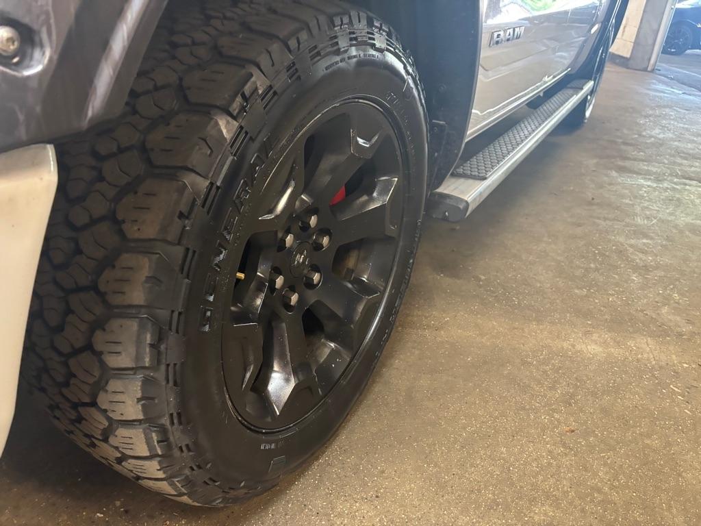 RAM 1500 Big Horn Crew Cab SWB 4WD 2019