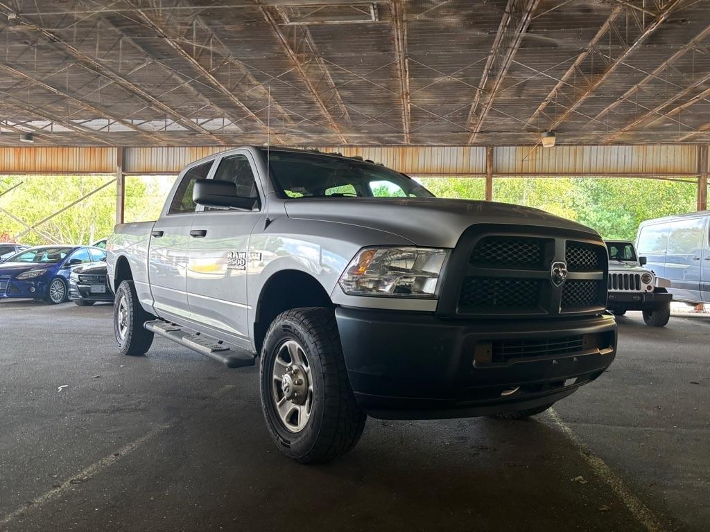 RAM 2500 Tradesman Crew Cab SWB 4WD 2015