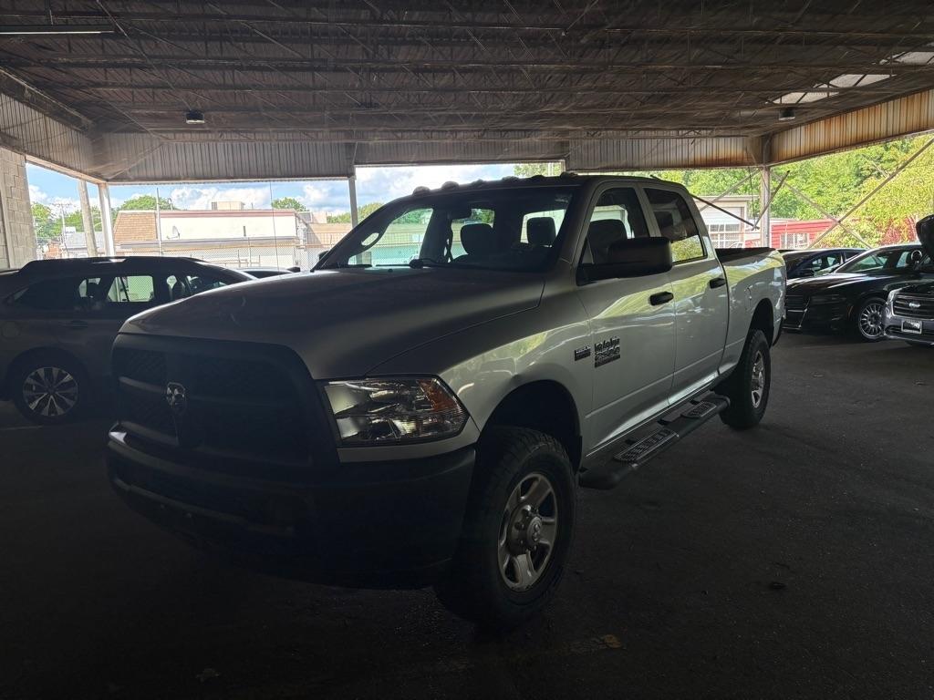 RAM 2500 Tradesman Crew Cab SWB 4WD 2015