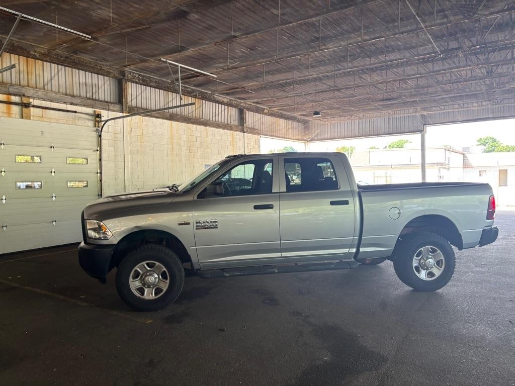 RAM 2500 Tradesman Crew Cab SWB 4WD 2015