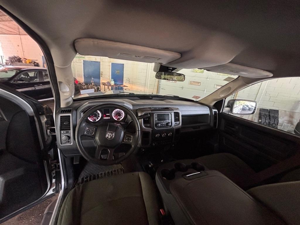 RAM 2500 Tradesman Crew Cab SWB 4WD 2015