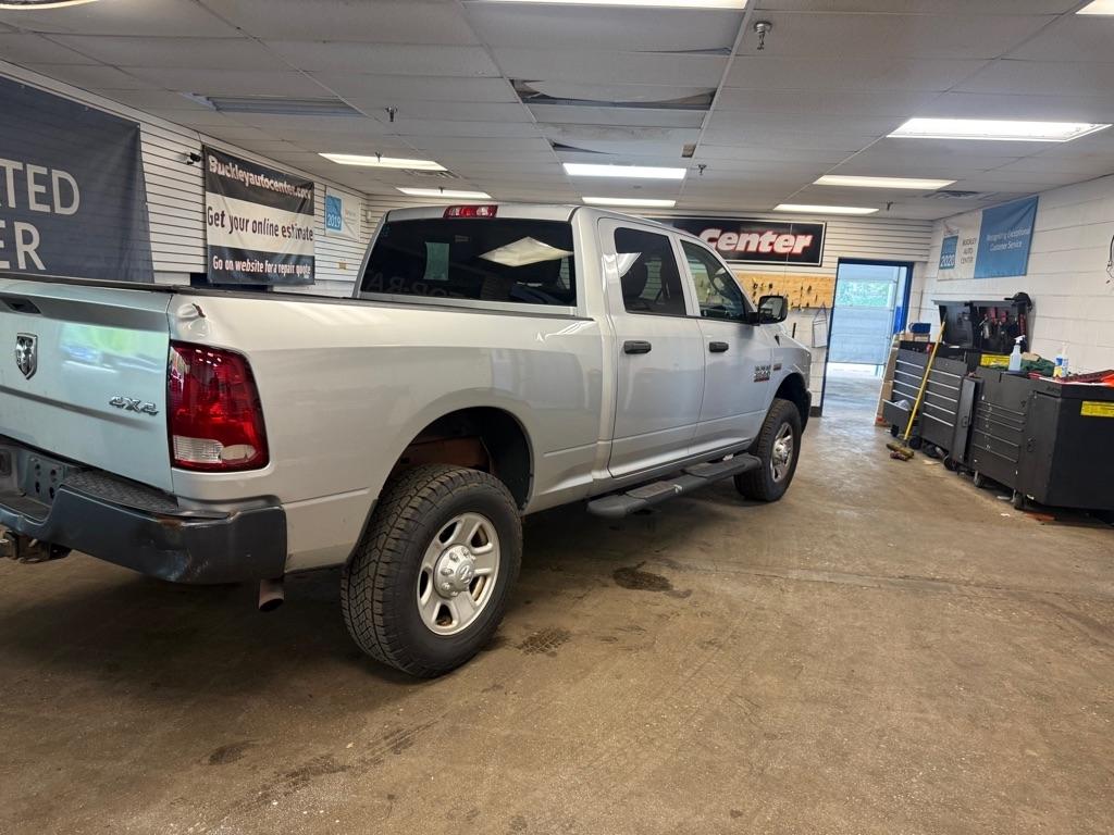 RAM 2500 Tradesman Crew Cab SWB 4WD 2015