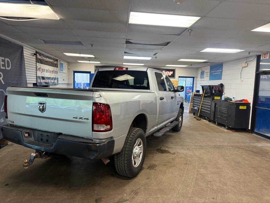 RAM 2500 Tradesman Crew Cab SWB 4WD 2015