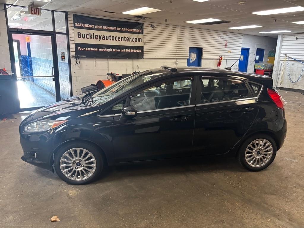 Ford Fiesta Titanium Hatchback 2016