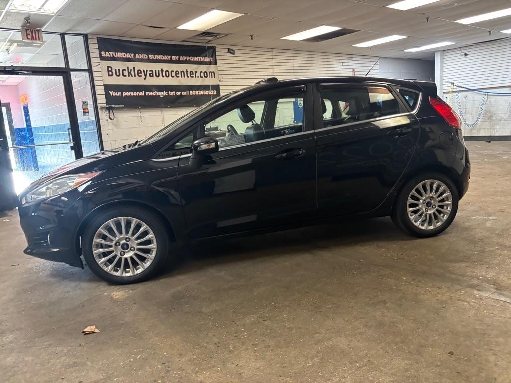Ford Fiesta Titanium Hatchback 2016