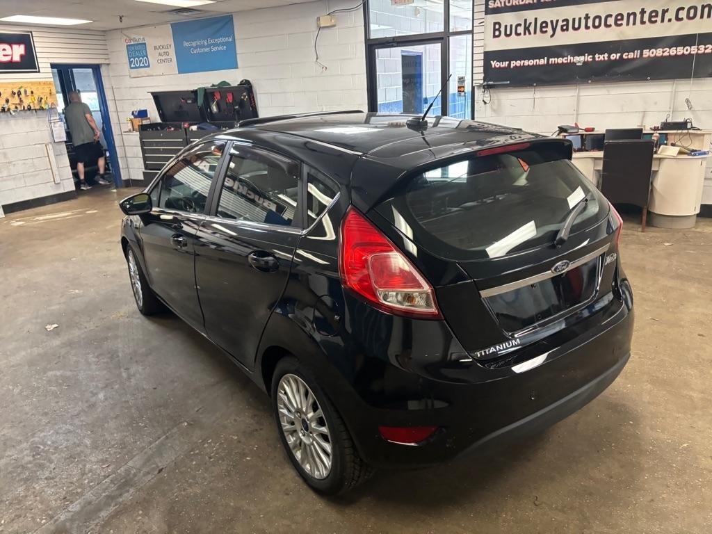 Ford Fiesta Titanium Hatchback 2016