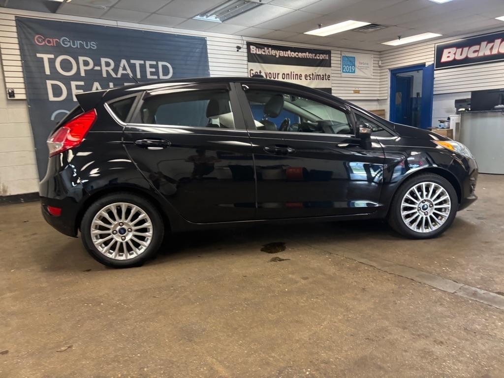 Ford Fiesta Titanium Hatchback 2016