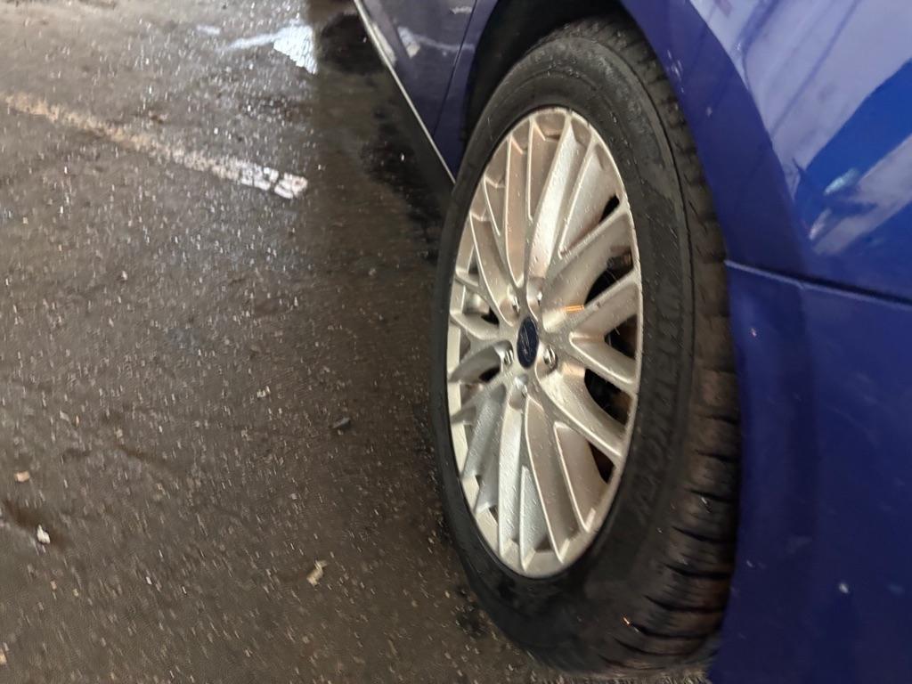 Ford Focus Titanium Hatch 2014