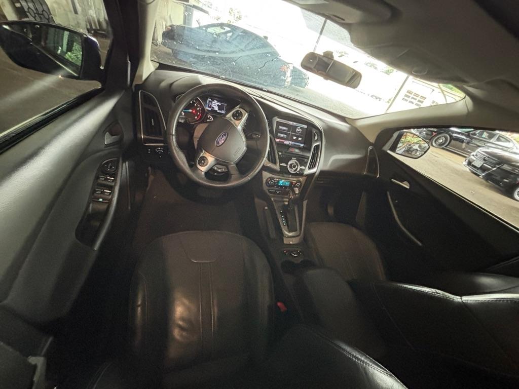 Ford Focus Titanium Hatch 2014