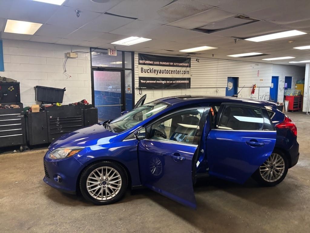 Ford Focus Titanium Hatch 2014