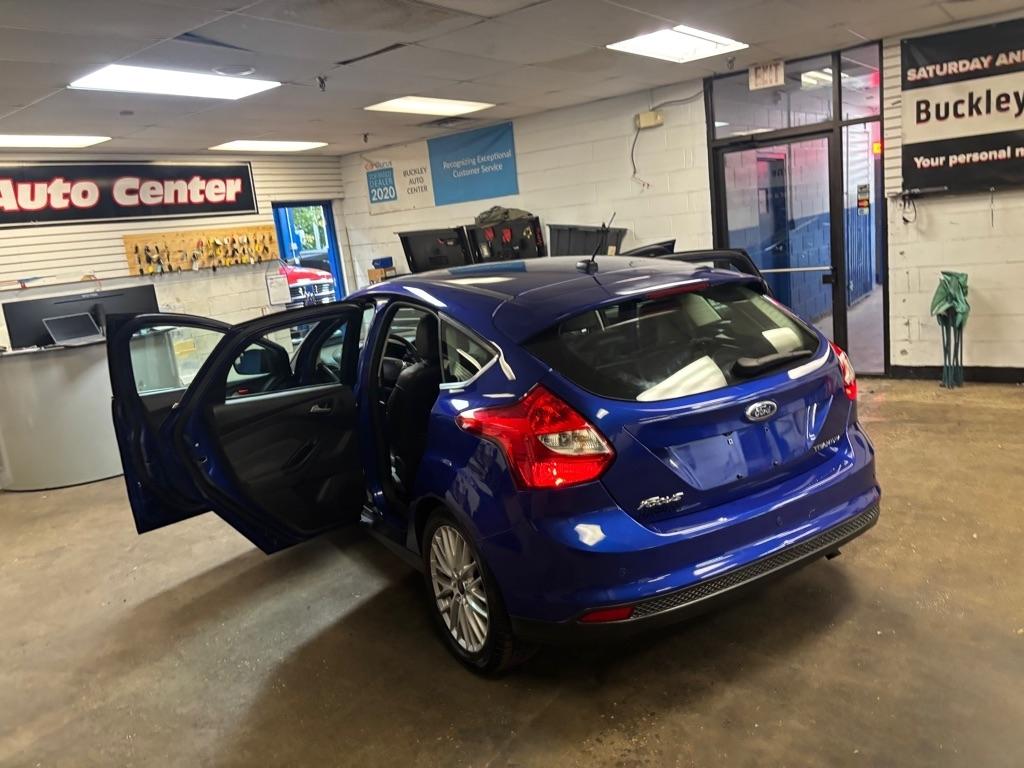 Ford Focus Titanium Hatch 2014