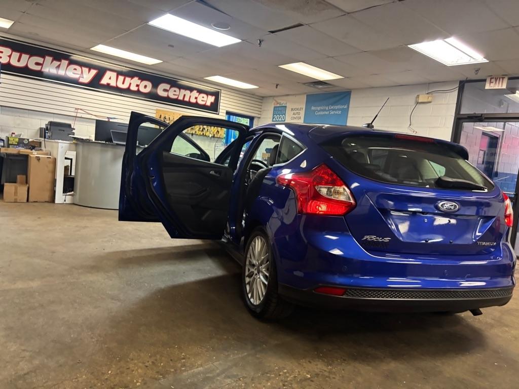 Ford Focus Titanium Hatch 2014