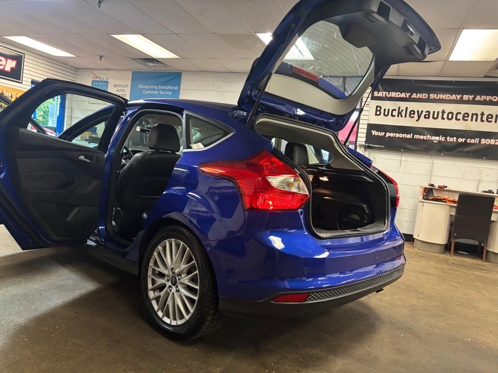 Ford Focus Titanium Hatch 2014