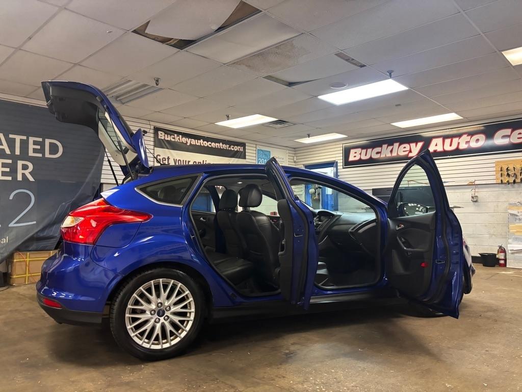Ford Focus Titanium Hatch 2014