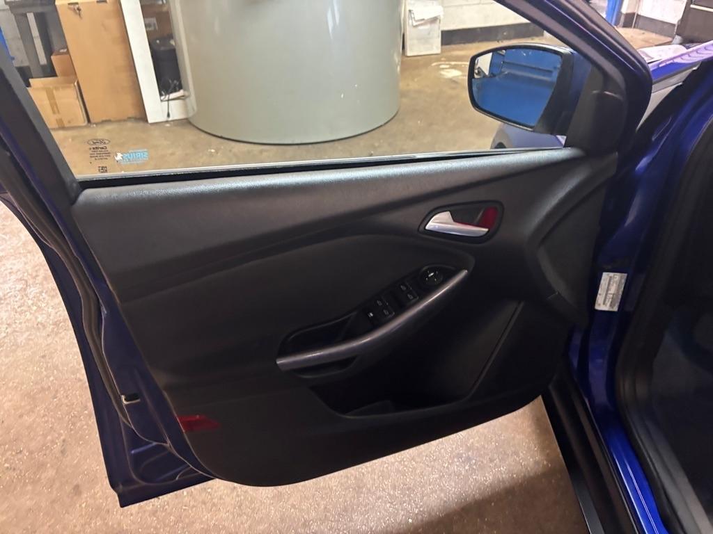 Ford Focus Titanium Hatch 2014