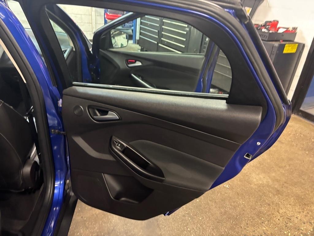 Ford Focus Titanium Hatch 2014