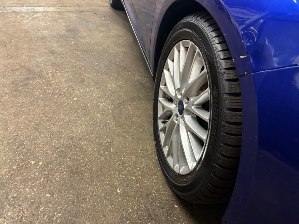 Ford Focus Titanium Hatch 2014