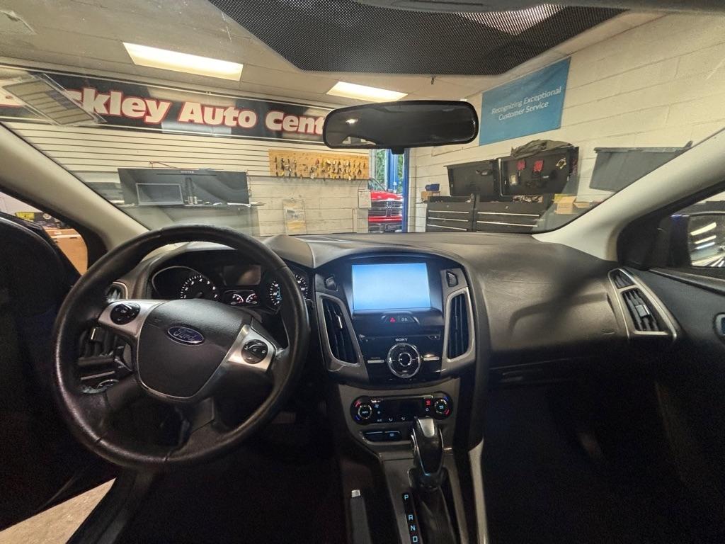 Ford Focus Titanium Hatch 2014