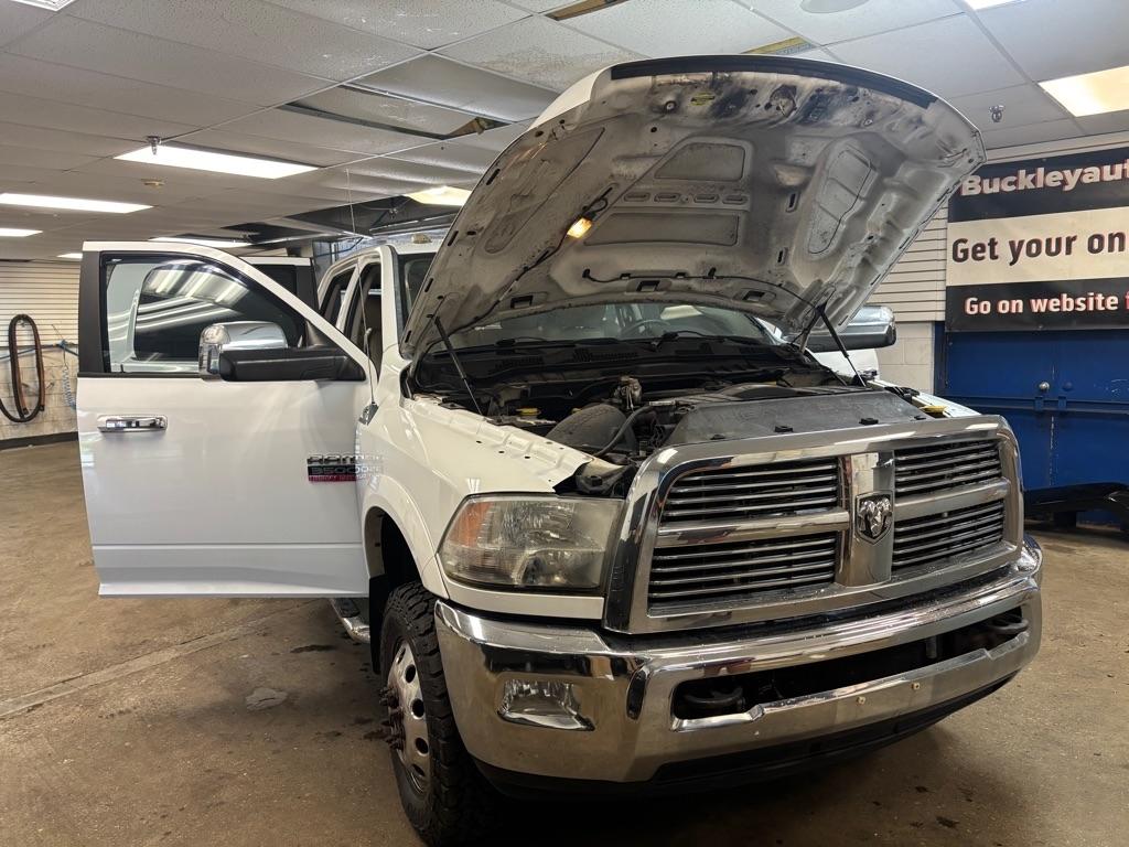 Dodge 3500 Laramie Crew Cab LWB 4WD DRW 2012