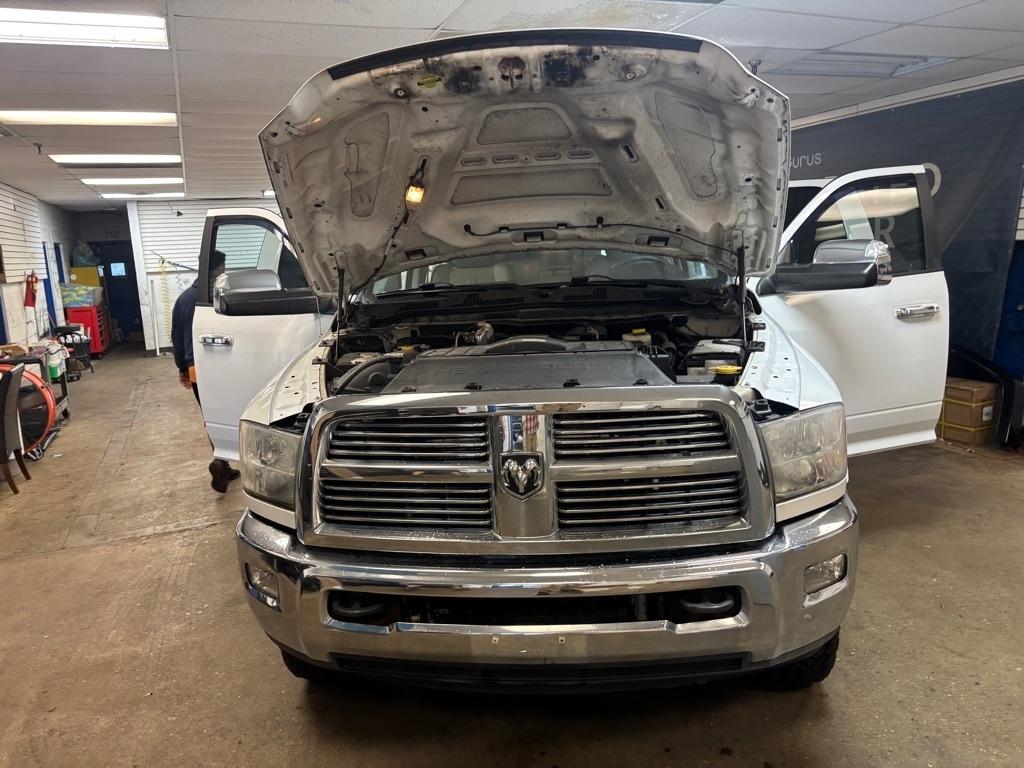 Dodge 3500 Laramie Crew Cab LWB 4WD DRW 2012