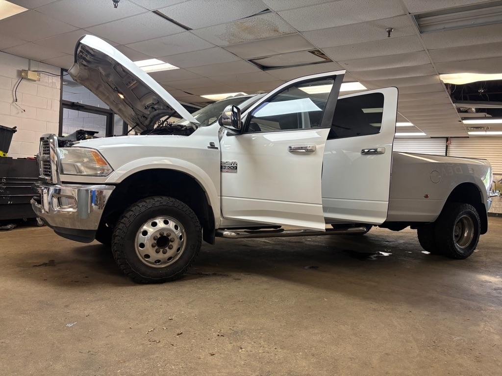 Dodge 3500 Laramie Crew Cab LWB 4WD DRW 2012