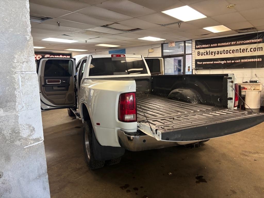 Dodge 3500 Laramie Crew Cab LWB 4WD DRW 2012