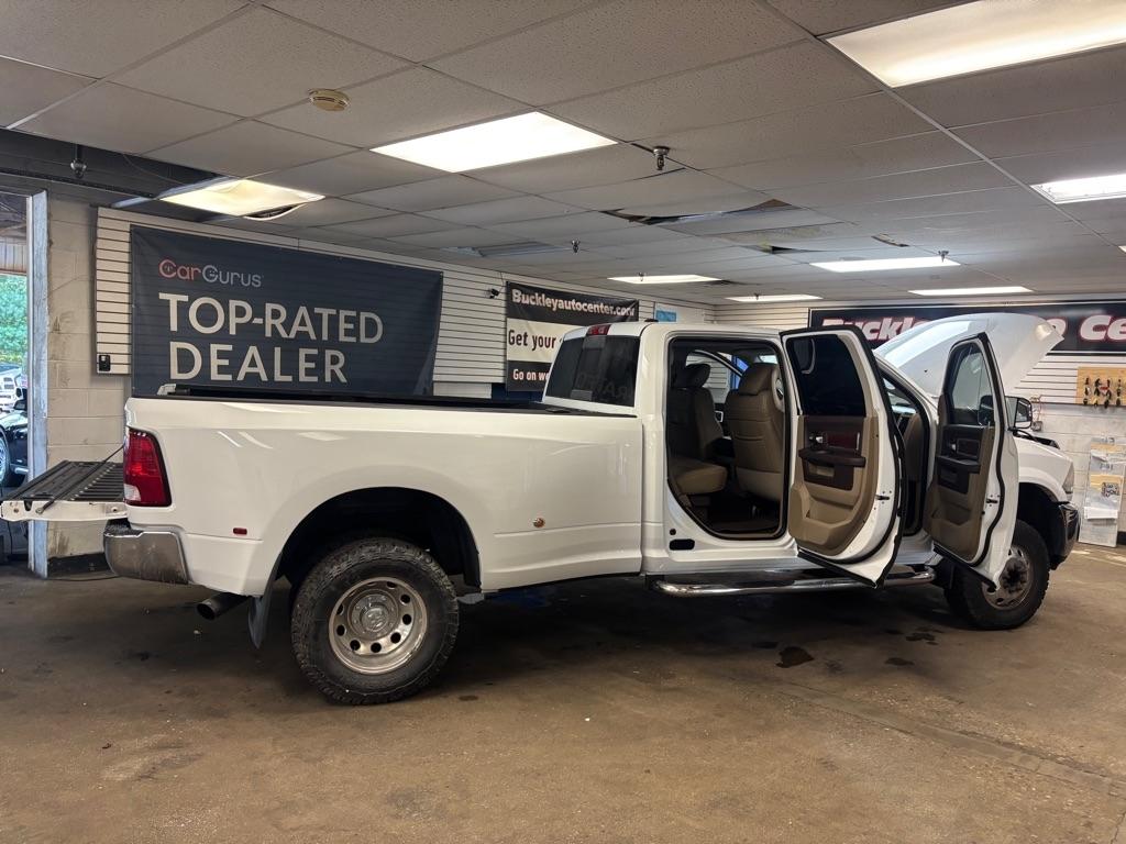 Dodge 3500 Laramie Crew Cab LWB 4WD DRW 2012