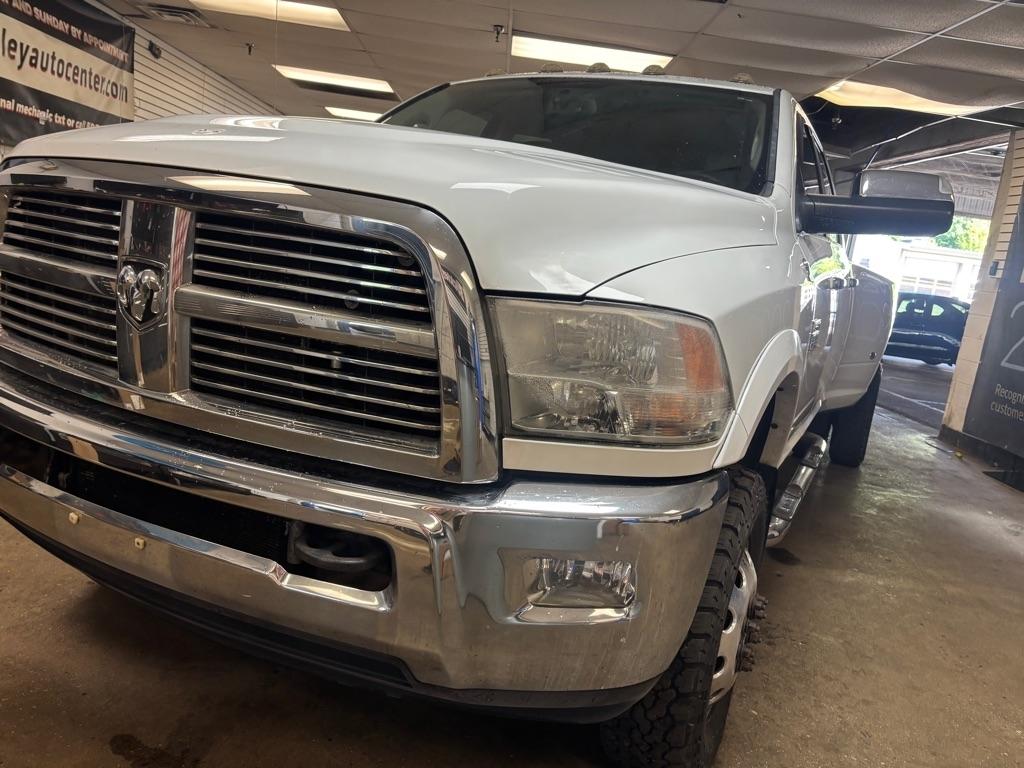 Dodge 3500 Laramie Crew Cab LWB 4WD DRW 2012