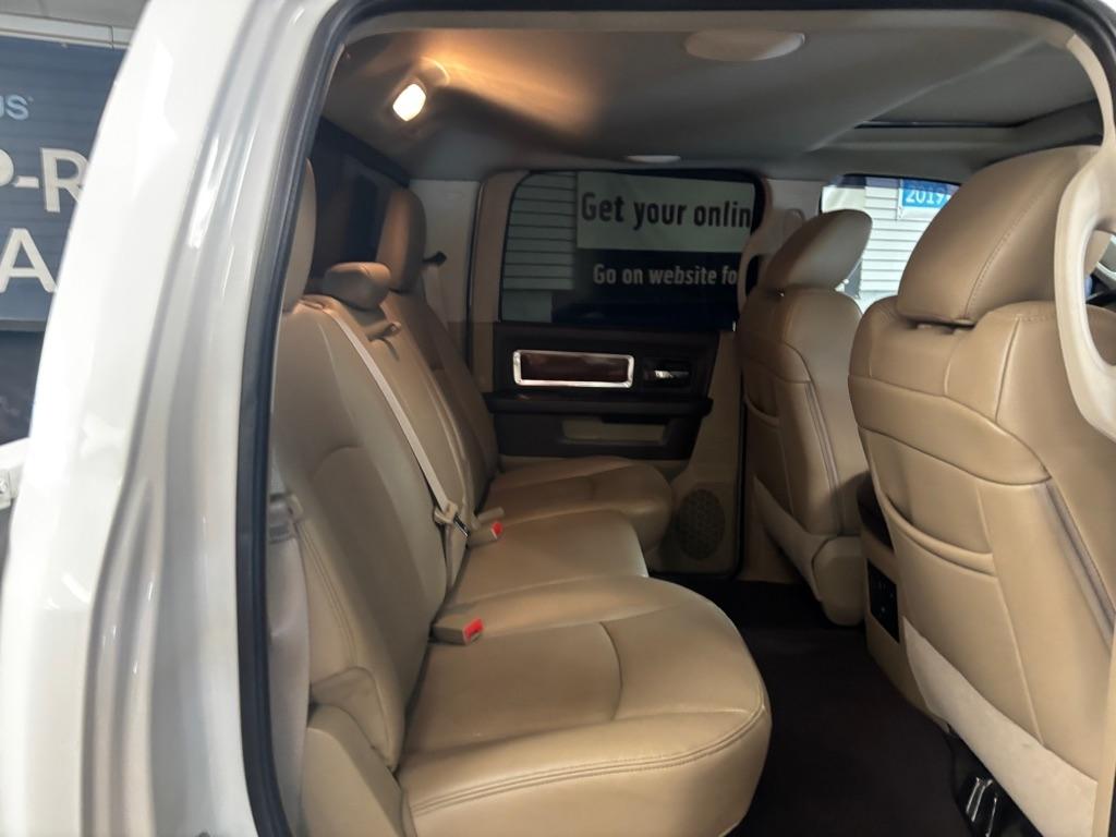 Dodge 3500 Laramie Crew Cab LWB 4WD DRW 2012