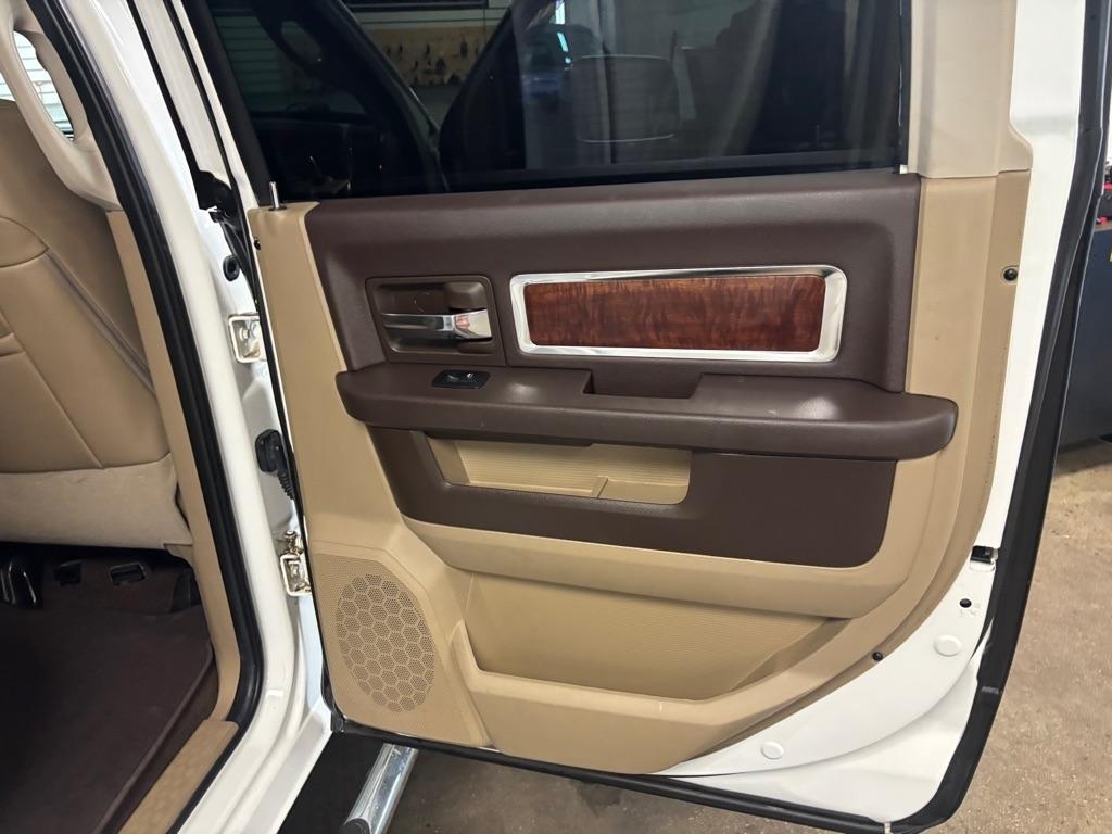 Dodge 3500 Laramie Crew Cab LWB 4WD DRW 2012