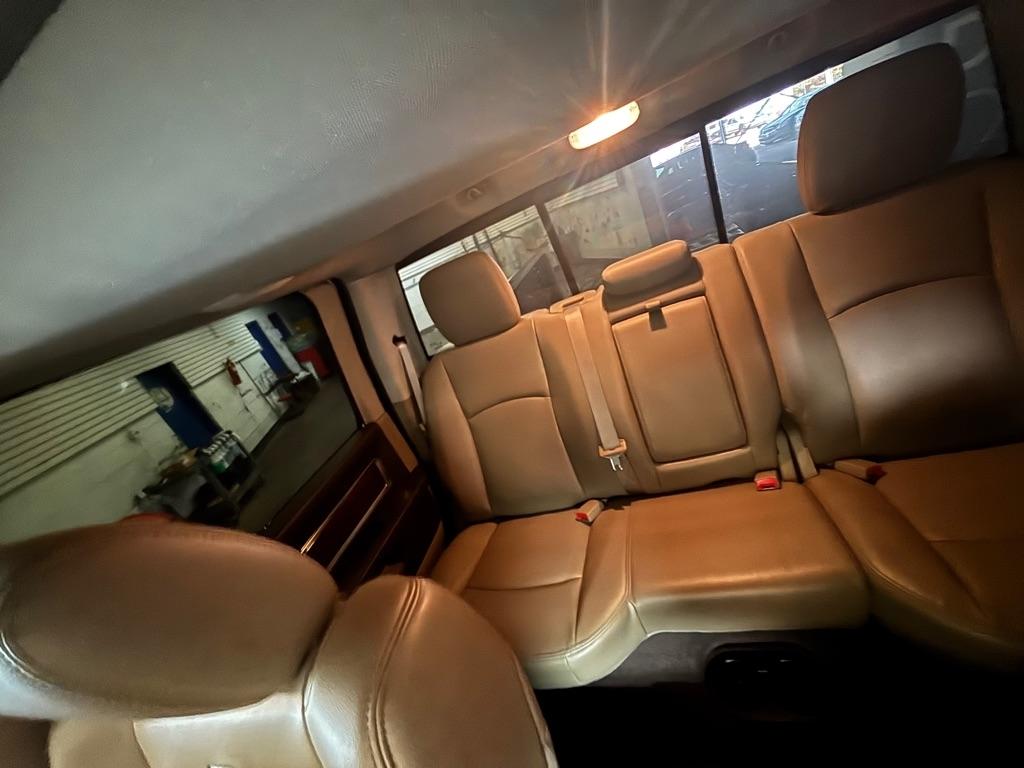 Dodge 3500 Laramie Crew Cab LWB 4WD DRW 2012
