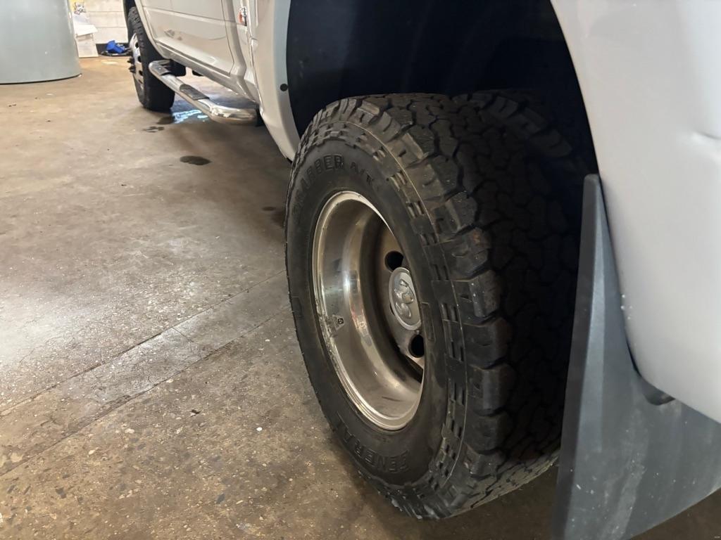 Dodge 3500 Laramie Crew Cab LWB 4WD DRW 2012