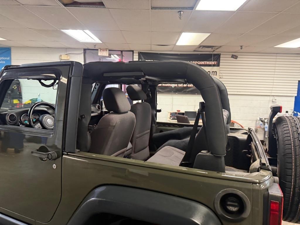 Jeep Wrangler Sport 4WD 2015