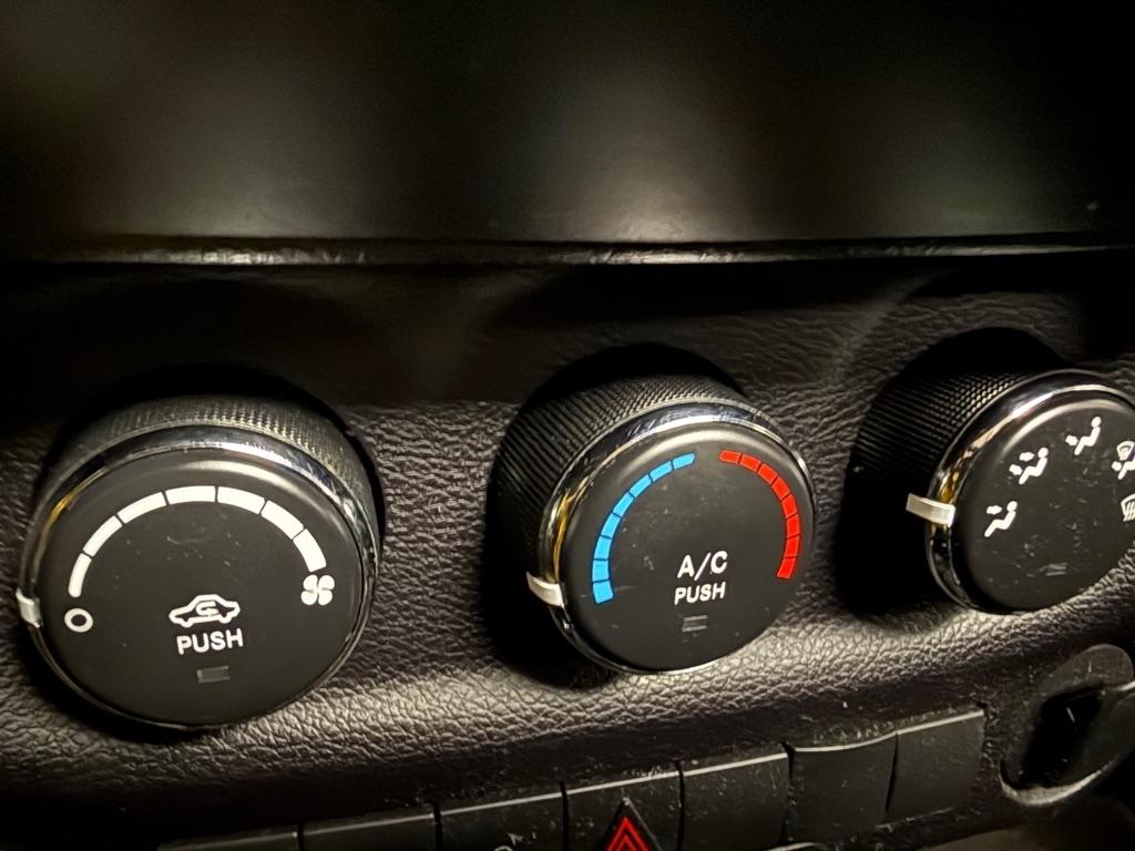 Jeep Wrangler Sport 4WD 2015