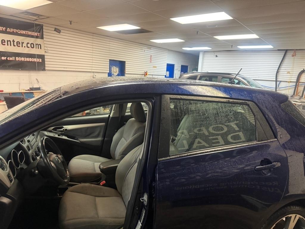 Toyota Matrix S AWD 4-Speed AT 2009