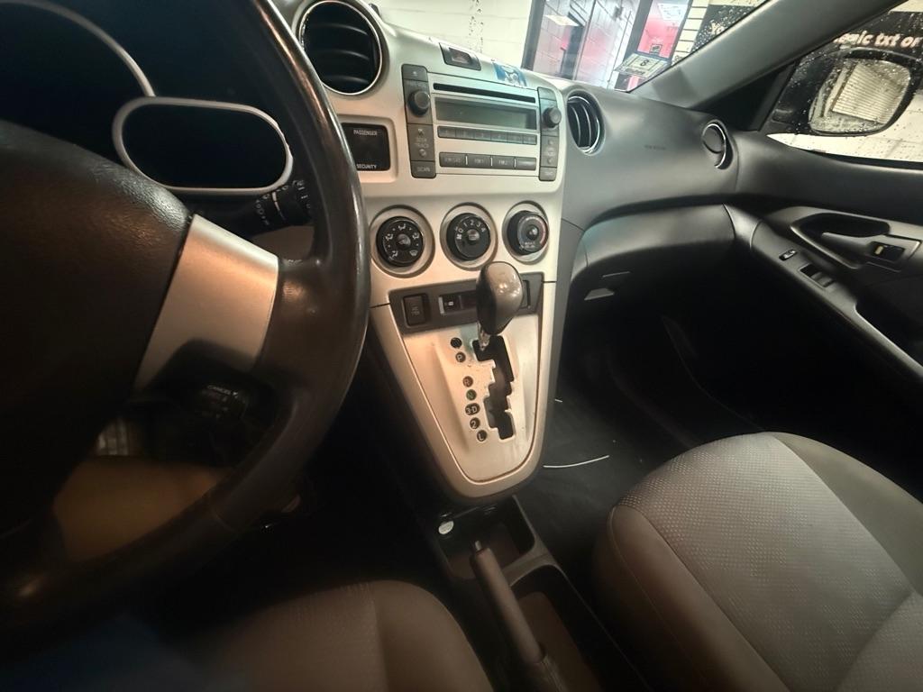 Toyota Matrix S AWD 4-Speed AT 2009
