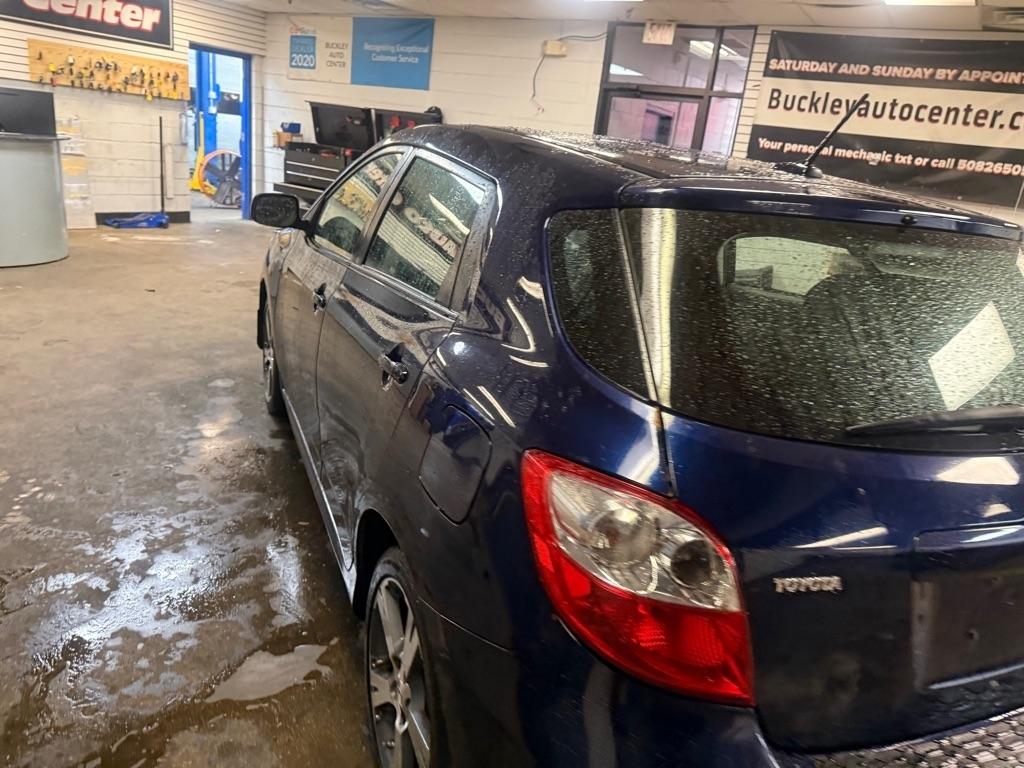 Toyota Matrix S AWD 4-Speed AT 2009