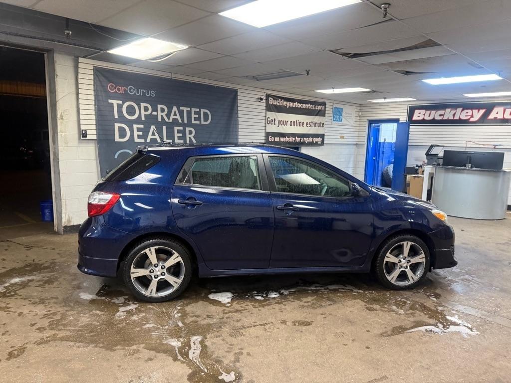 Toyota Matrix S AWD 4-Speed AT 2009