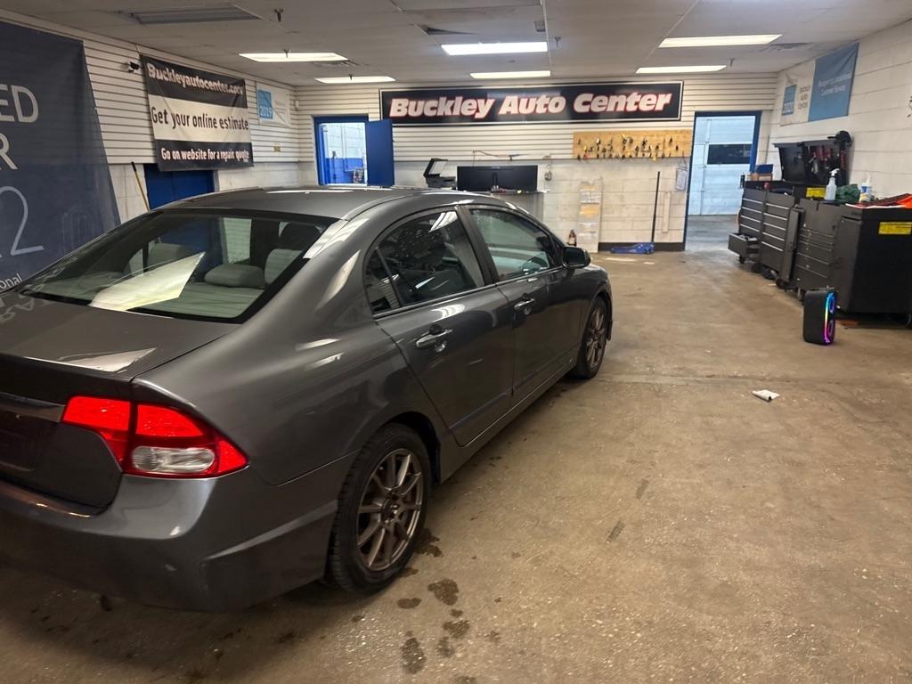 Honda Civic EX Sedan 5-Speed AT 2010