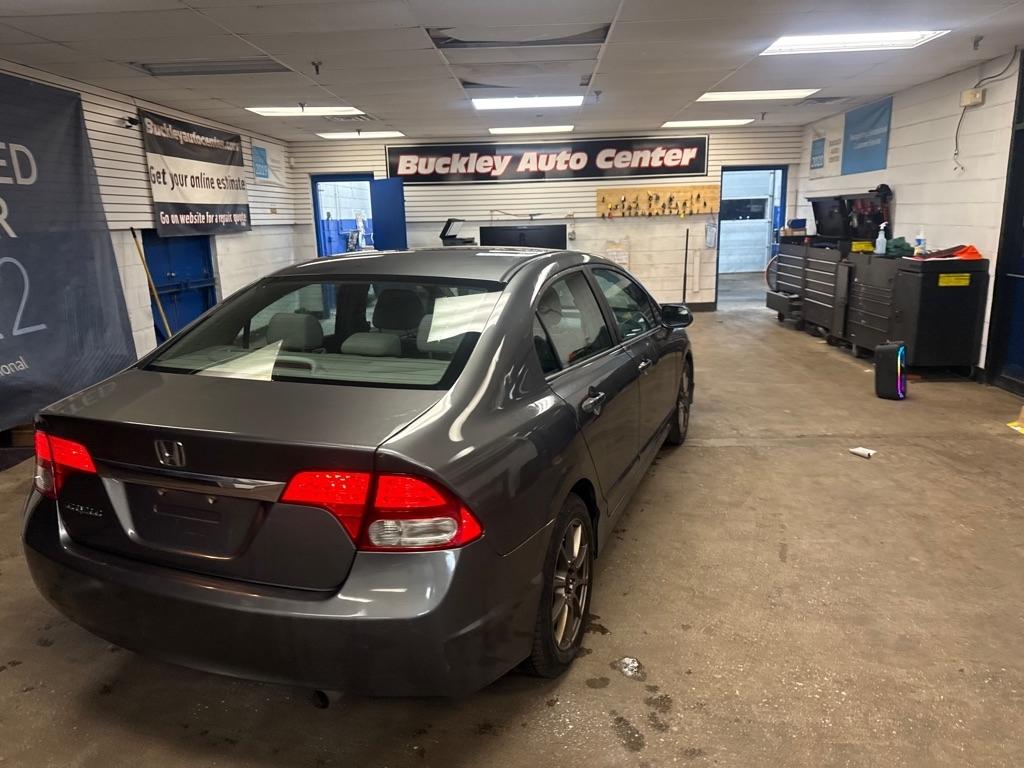 Honda Civic EX Sedan 5-Speed AT 2010