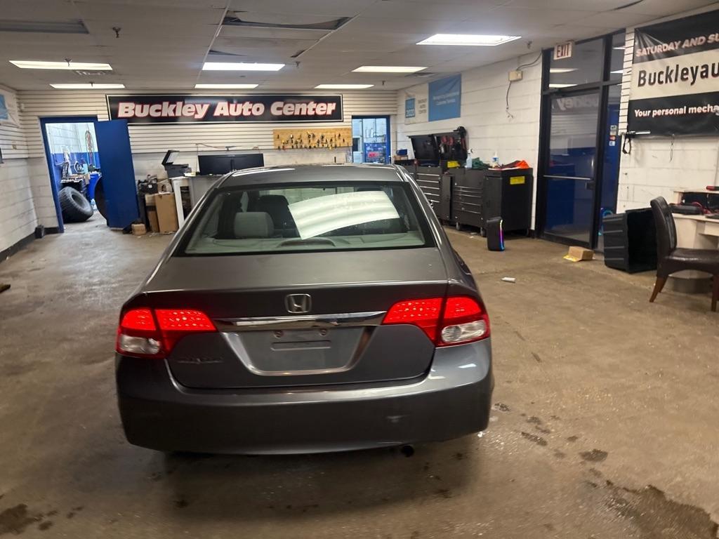 Honda Civic EX Sedan 5-Speed AT 2010