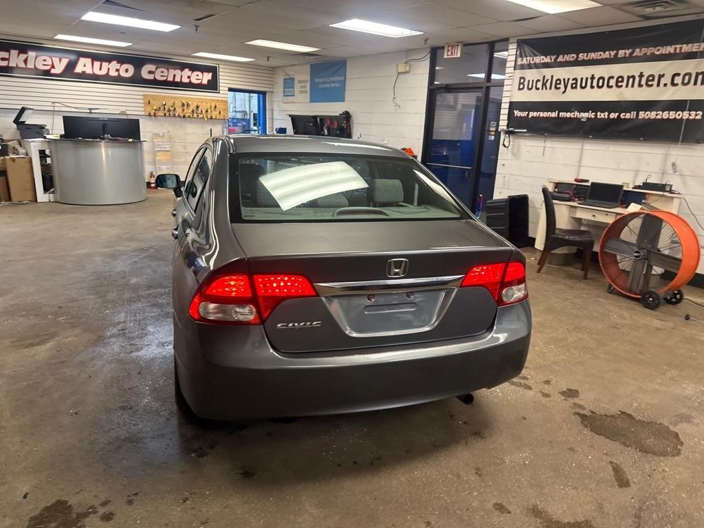 Honda Civic EX Sedan 5-Speed AT 2010