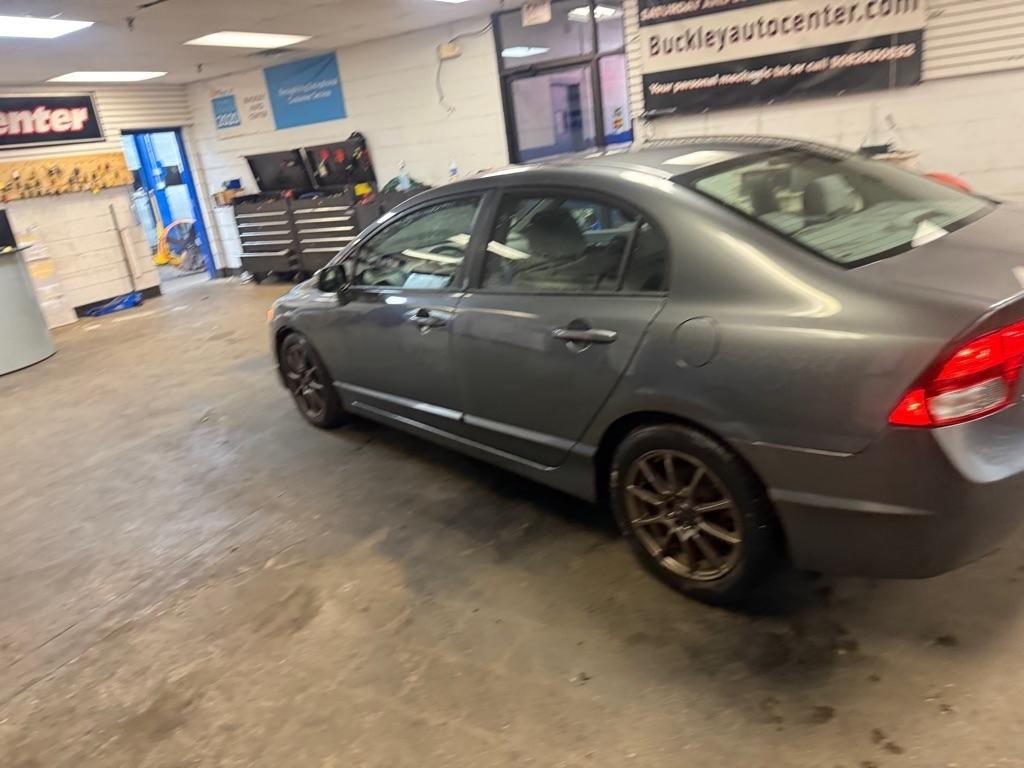 Honda Civic EX Sedan 5-Speed AT 2010