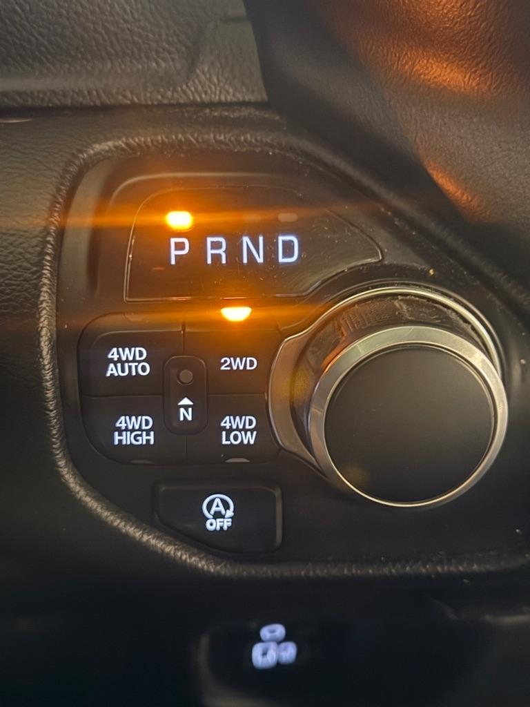 RAM 1500 Big Horn Crew Cab SWB 4WD 2021