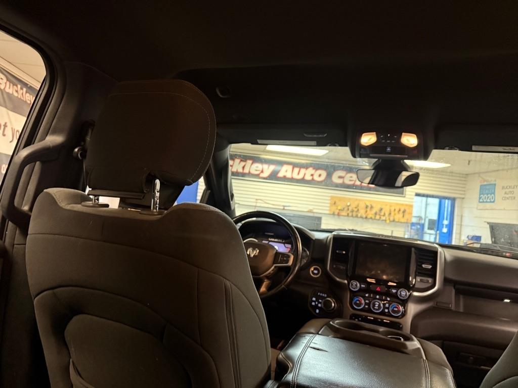 RAM 1500 Big Horn Crew Cab SWB 4WD 2021