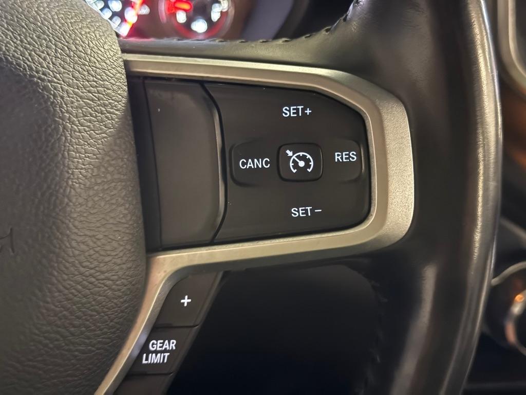 RAM 1500 Big Horn Crew Cab SWB 4WD 2021