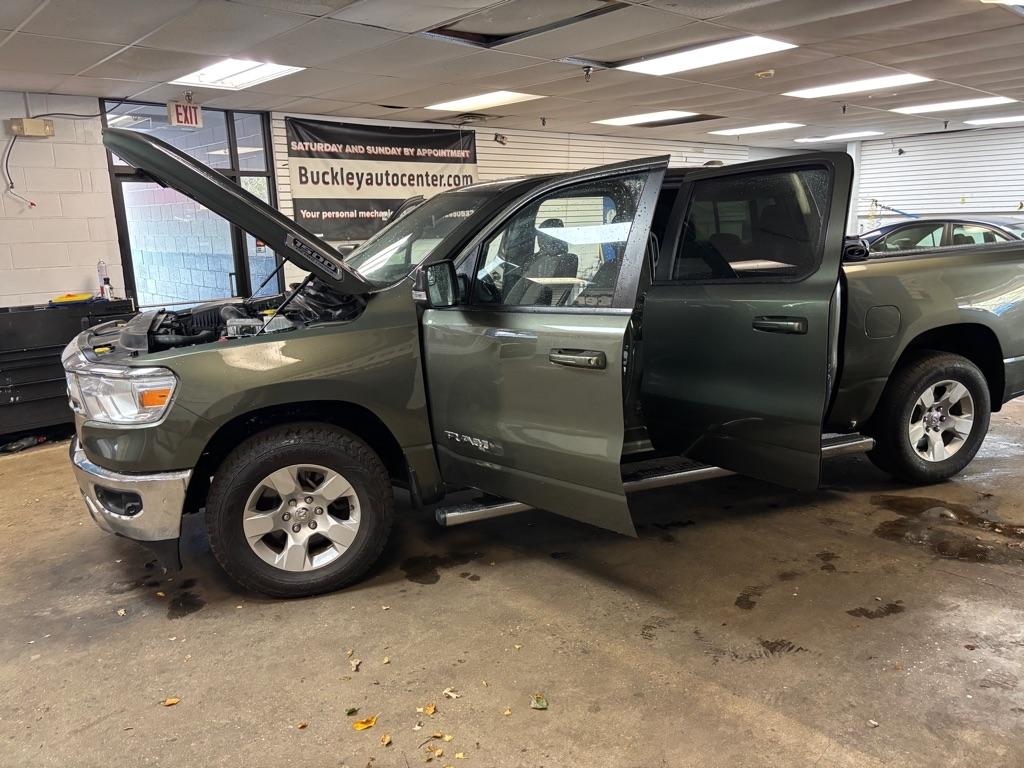 RAM 1500 Big Horn Crew Cab SWB 4WD 2021