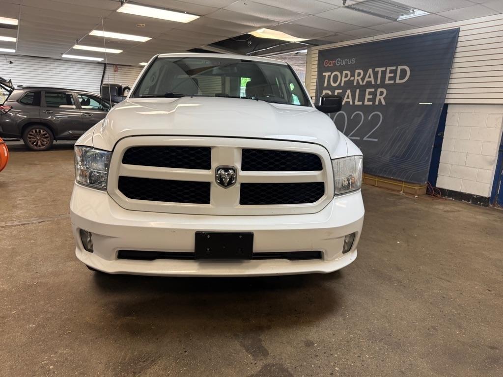 RAM 1500 Tradesman Crew Cab SWB 4WD 2015